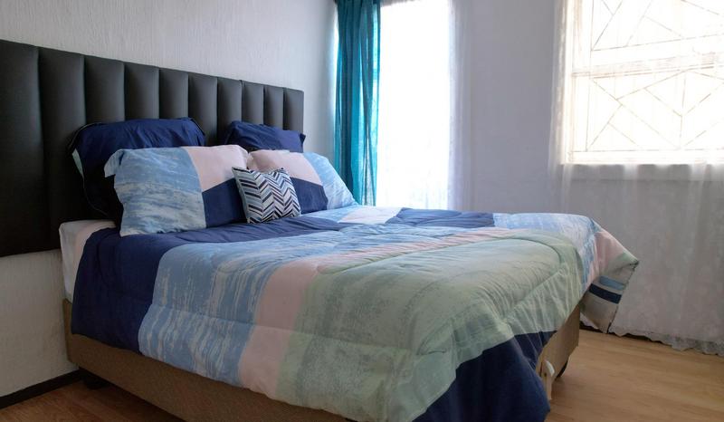 2 Bedroom Property for Sale in Portlands Western Cape